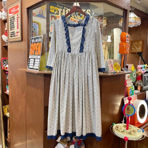 Vintage Flower Lace Dress