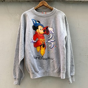90’s Mickey Mouse Sweat