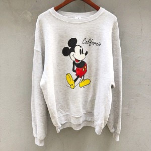 90&#039;s Mickey Mouse Sweat by Velva Sheen